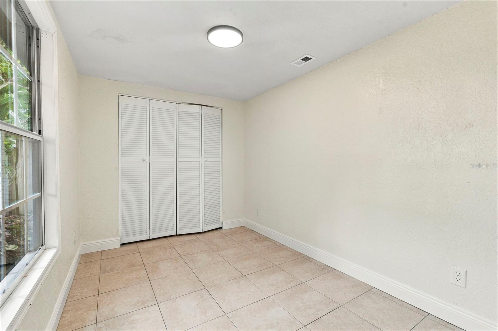 8862 ROBIN RD — photo 36