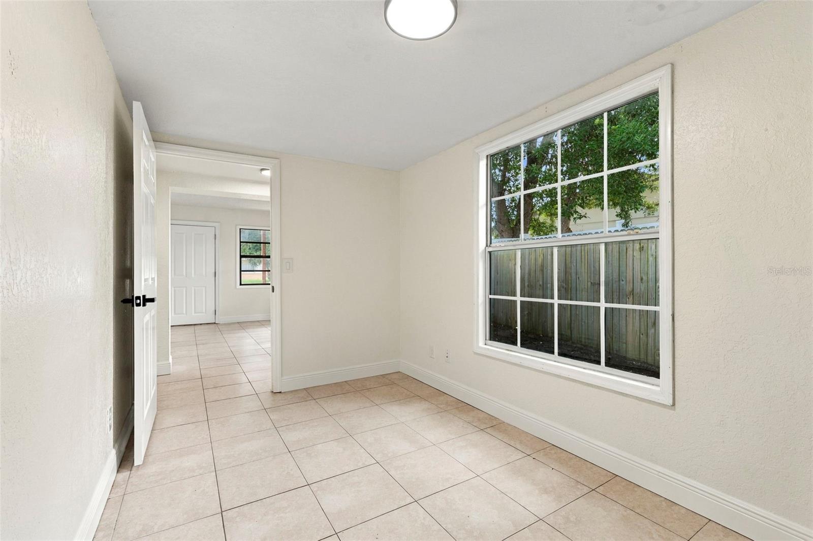 8862 ROBIN RD — photo 35