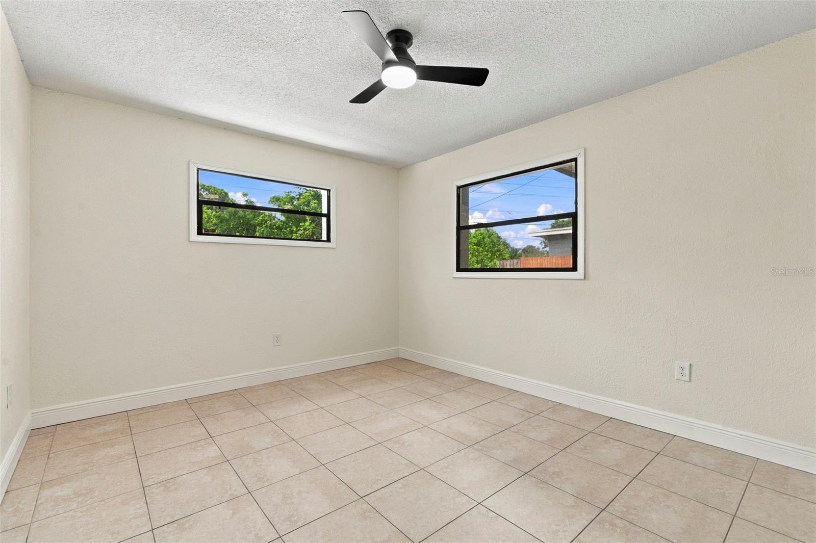 8862 ROBIN RD — photo 26