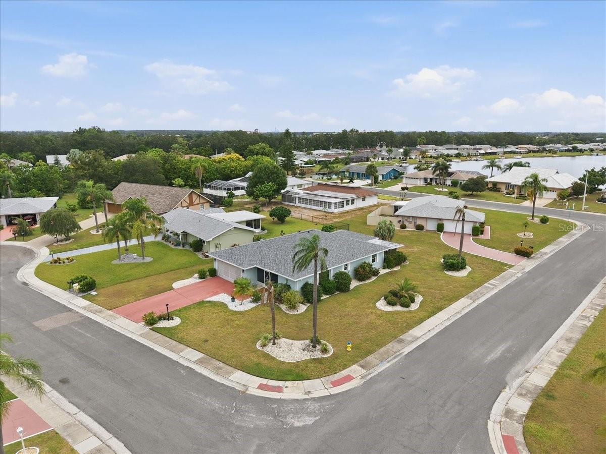 1801 ORCHID CT — photo 33