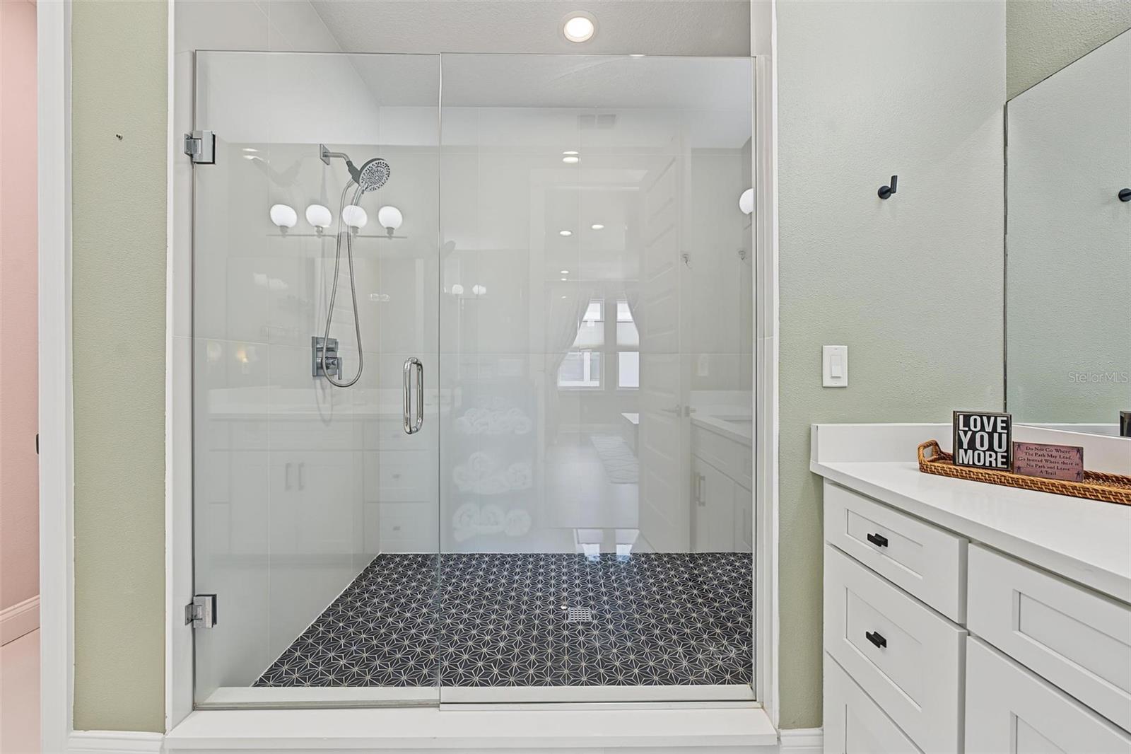 4215 W NORTH A ST #9 — photo 26