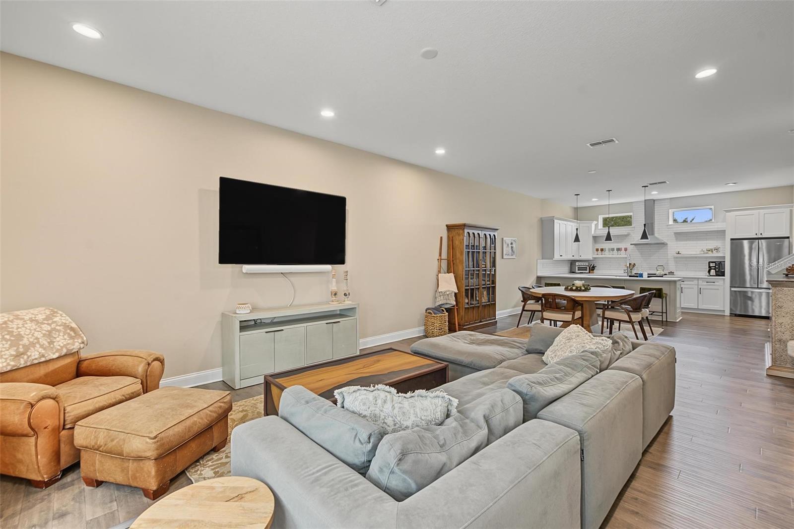 4215 W NORTH A ST #9 — photo 14