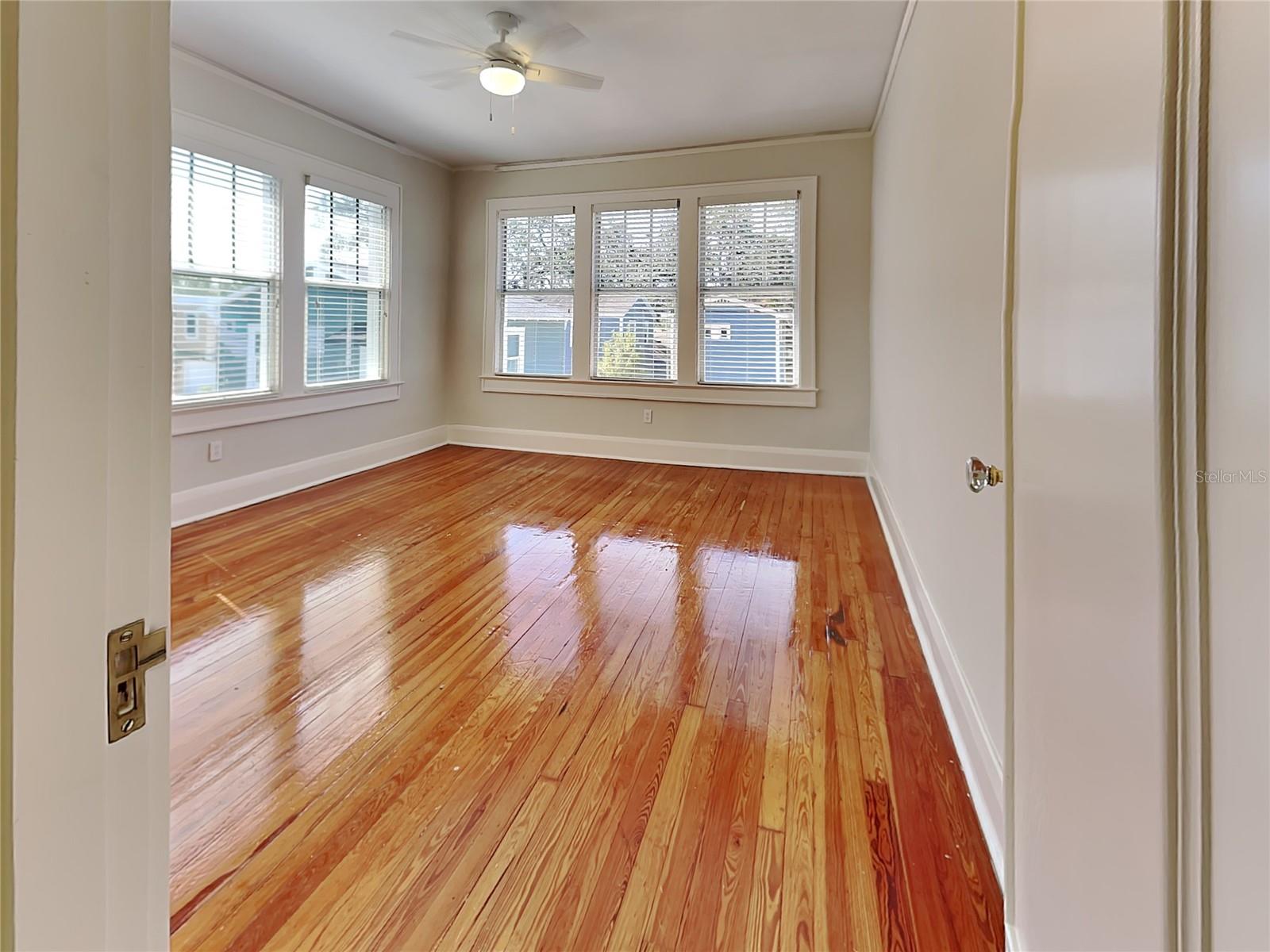 1806 W MORRISON AVE #3 — photo 3