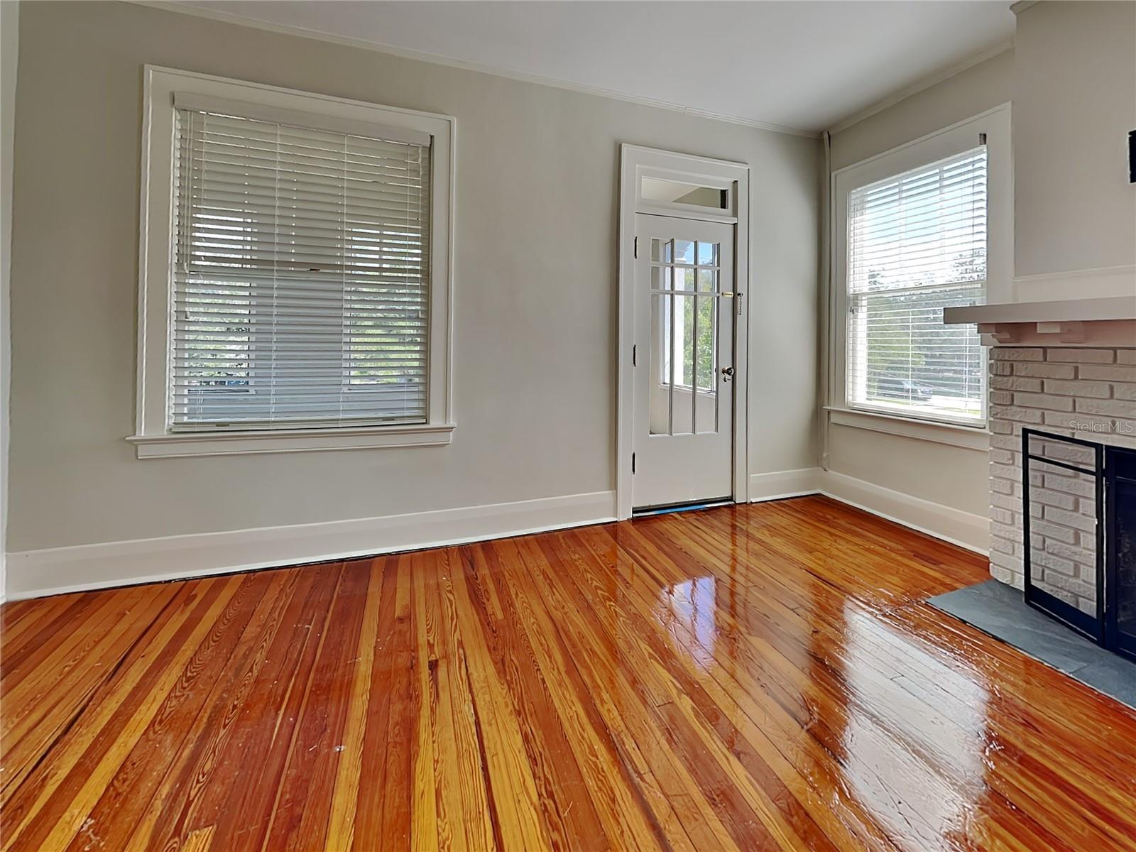 1806 W MORRISON AVE #3 — photo 2