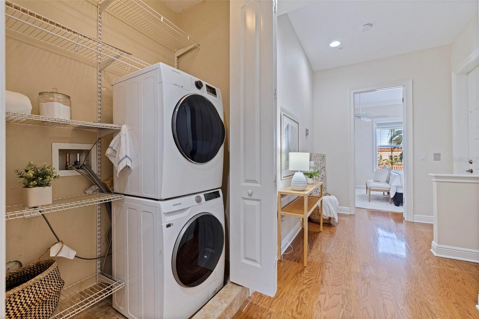 114 E DAVIS BLVD #4 — photo 40