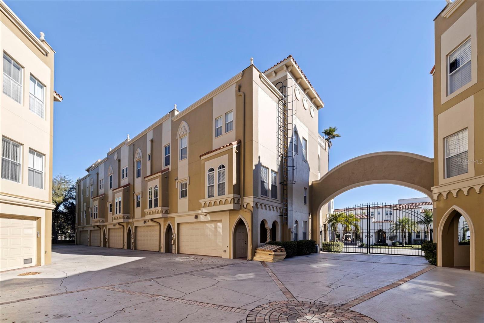 114 E DAVIS BLVD #4 — photo 47