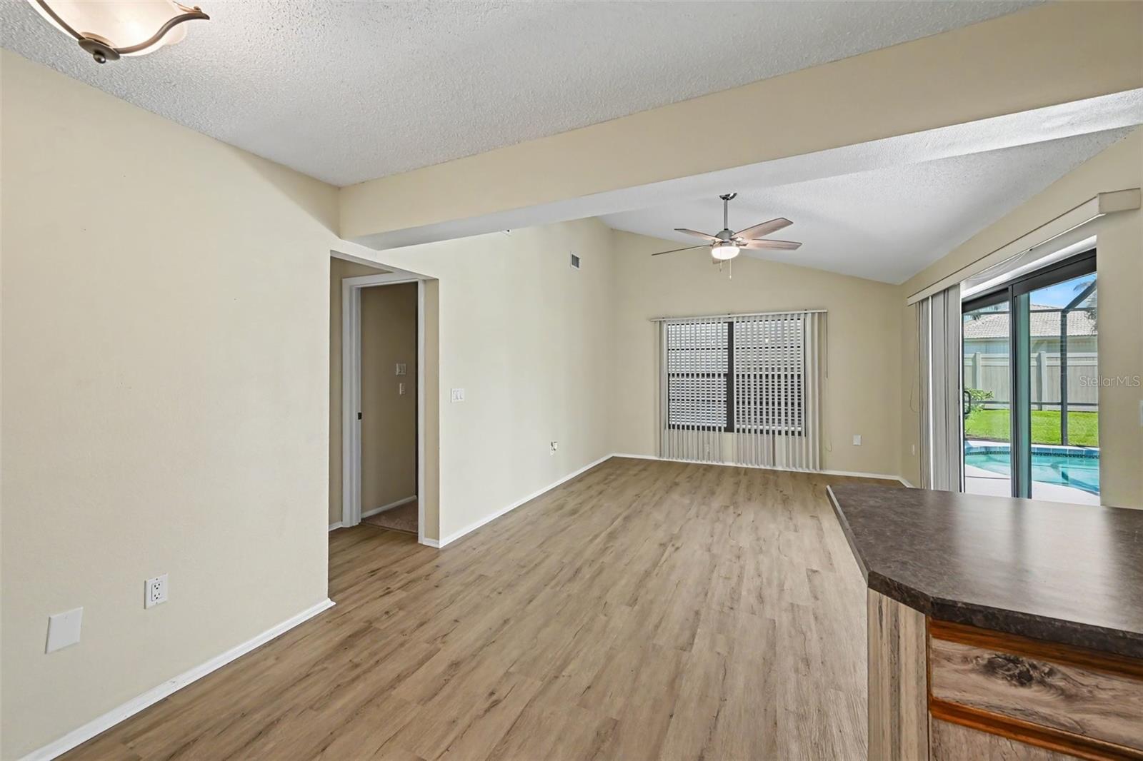 3809 KINGSTON BLVD — photo 10