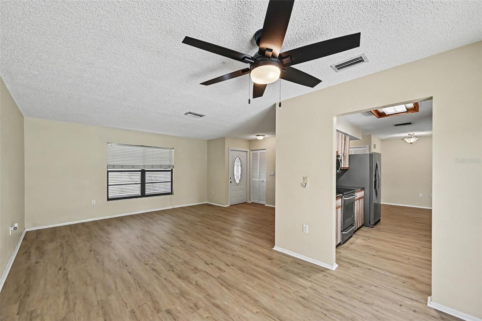 3809 KINGSTON BLVD — photo 9