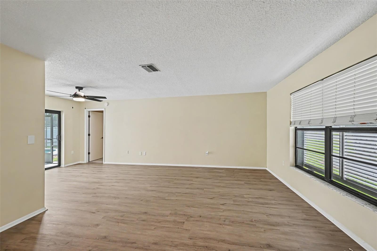 3809 KINGSTON BLVD — photo 5