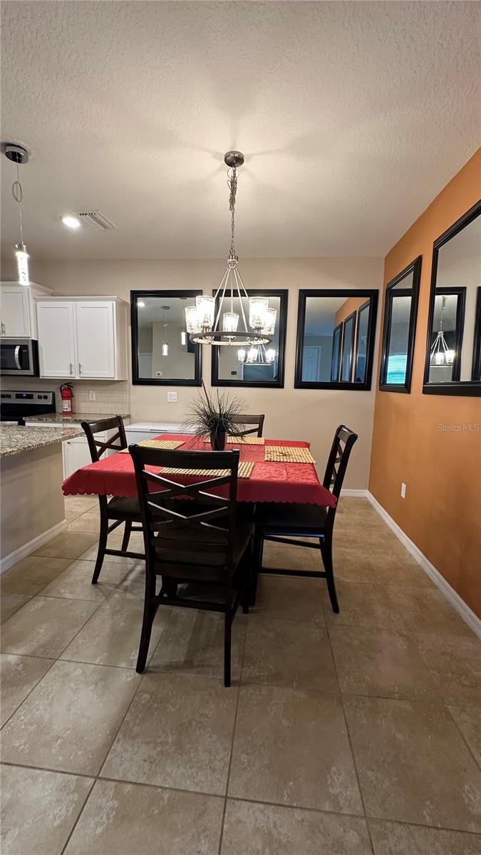 7684 STONEBROOK CIR — photo 13