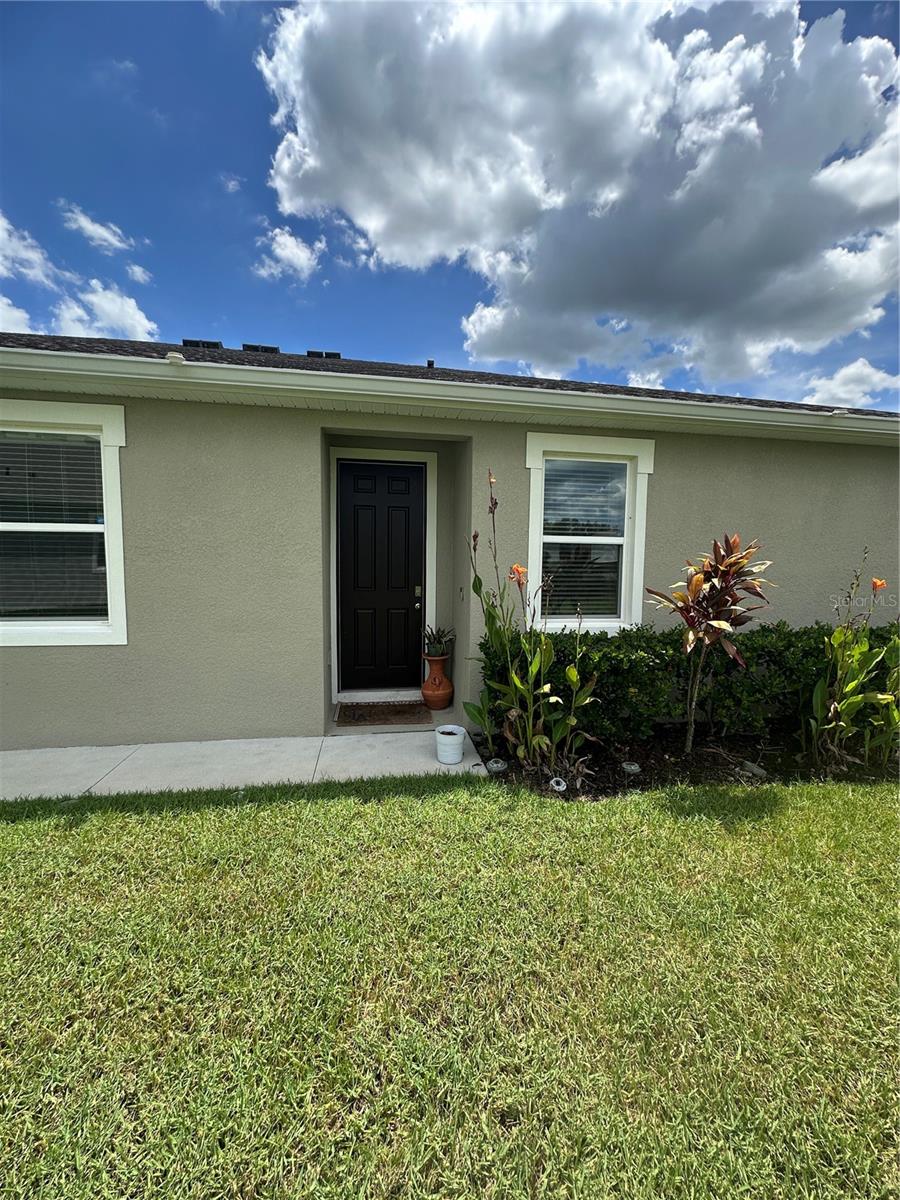 7684 STONEBROOK CIR — photo 4