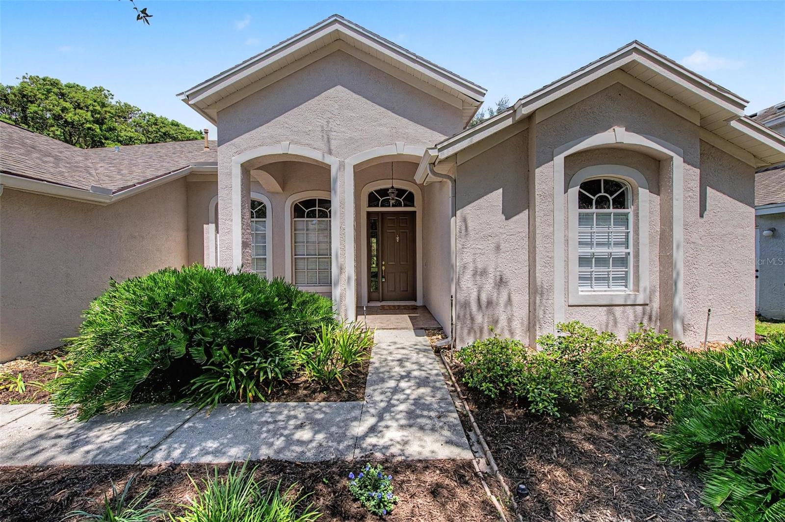 19205 AUTUMN WOODS AVE — photo 46