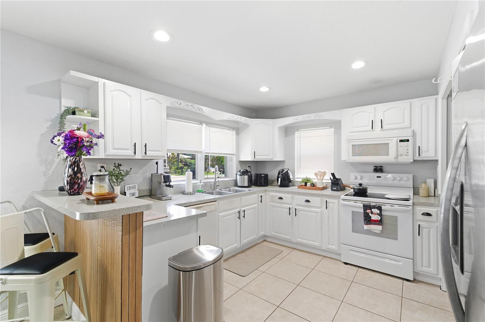 3144 W CORDELIA ST — photo 15