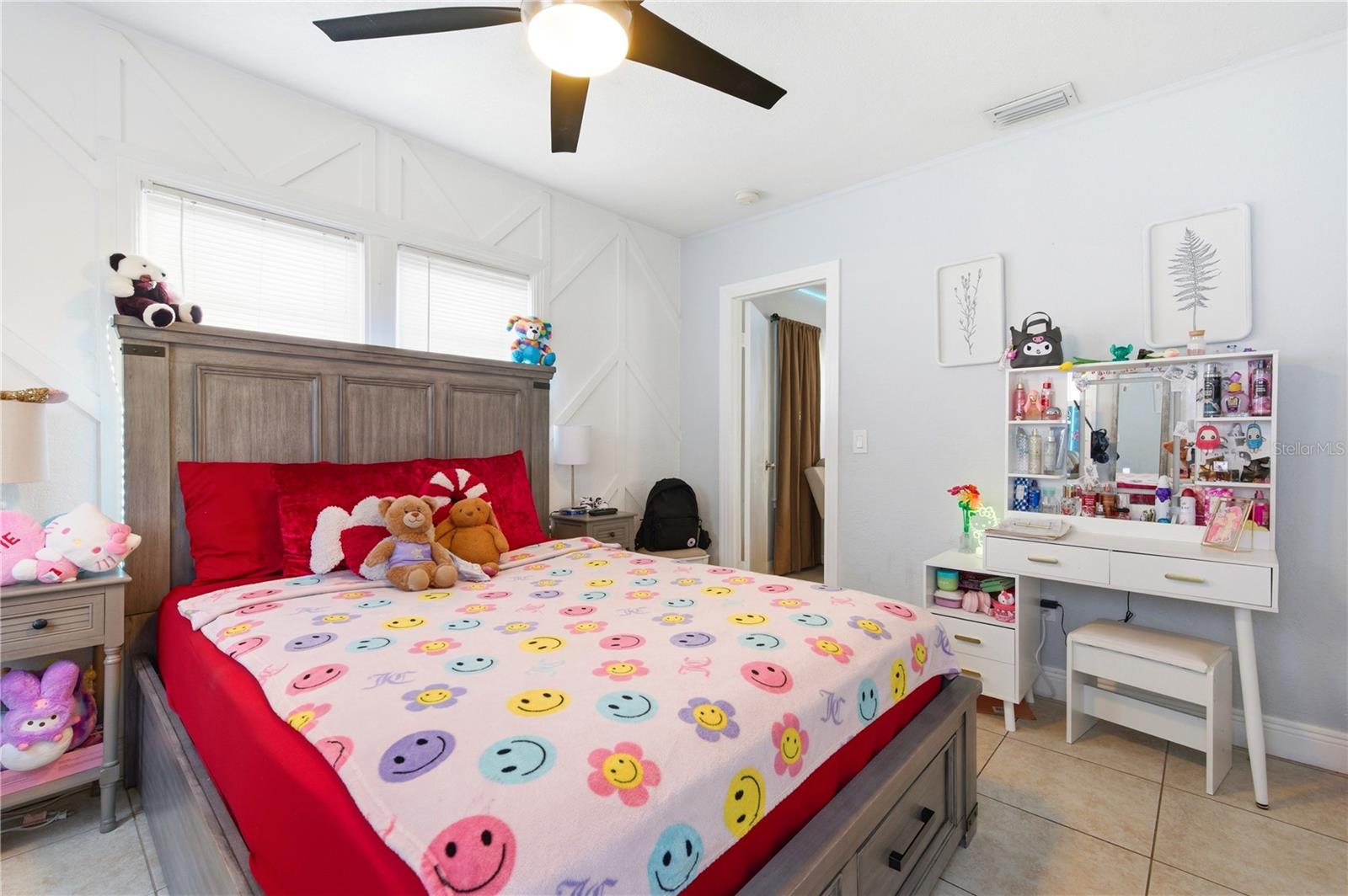 3144 W CORDELIA ST — photo 13