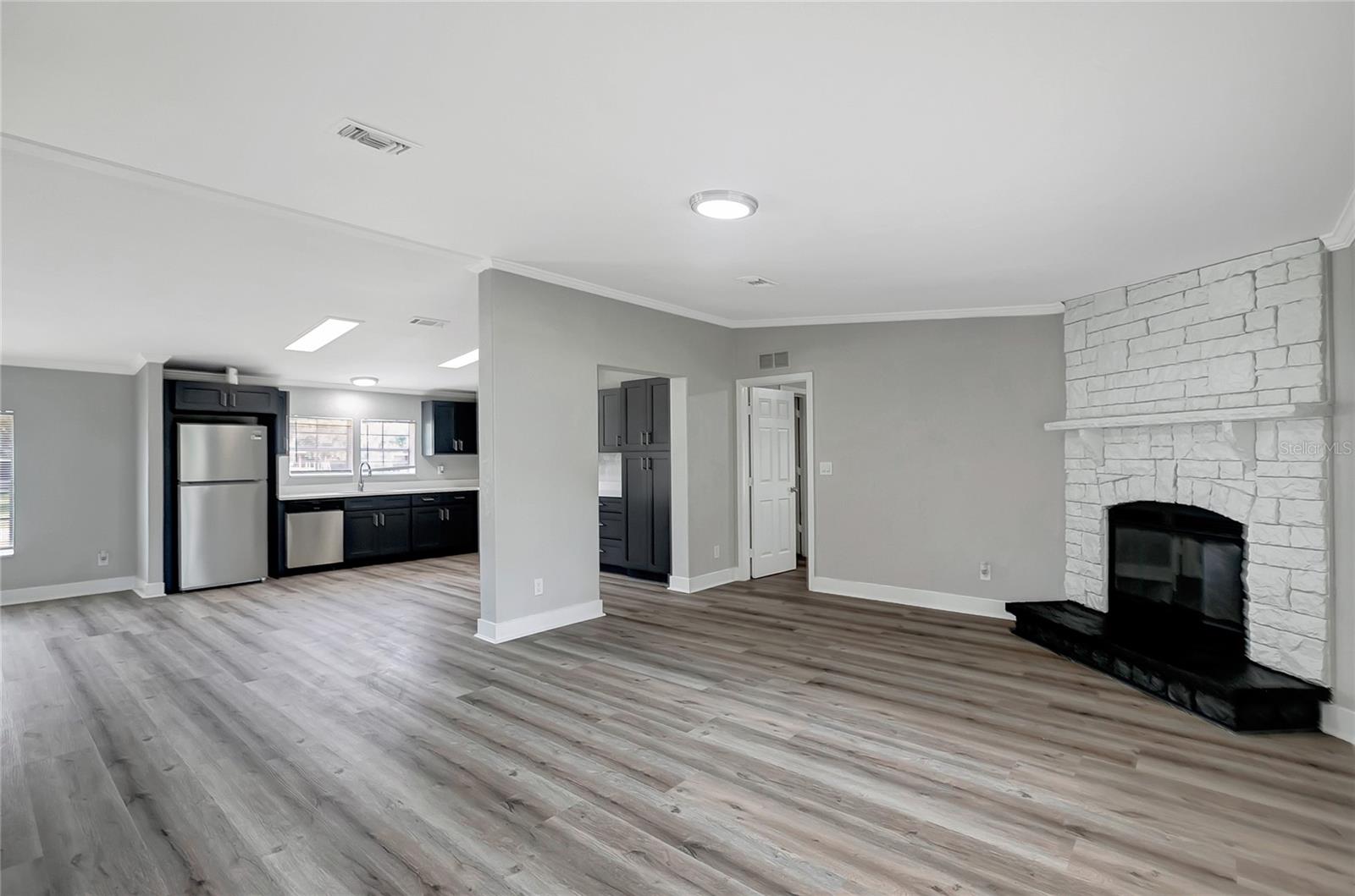 30148 CLEARVIEW DR — photo 23