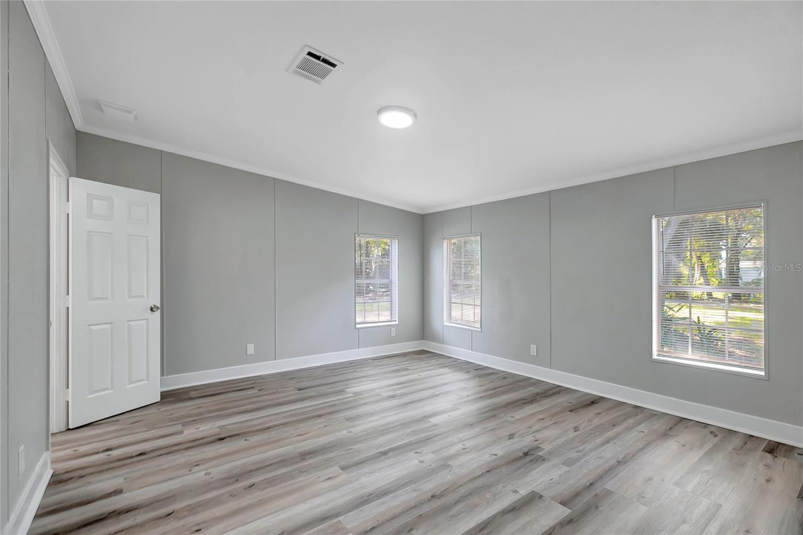 30148 CLEARVIEW DR — photo 24