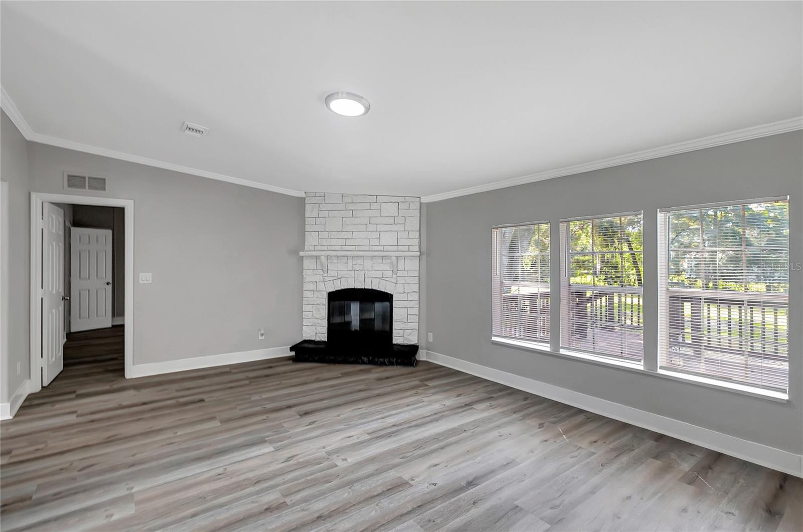 30148 CLEARVIEW DR — photo 21