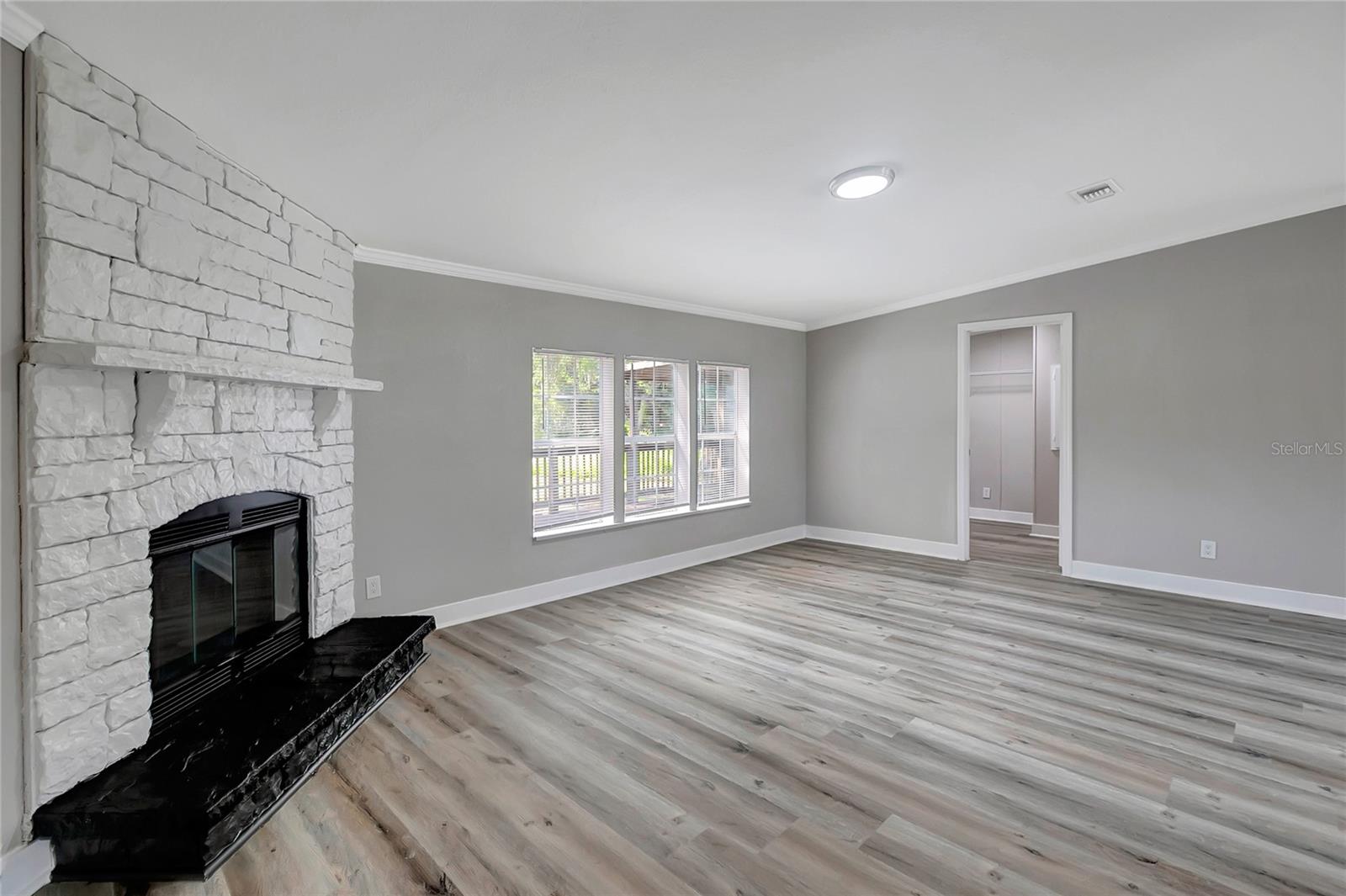 30148 CLEARVIEW DR — photo 22