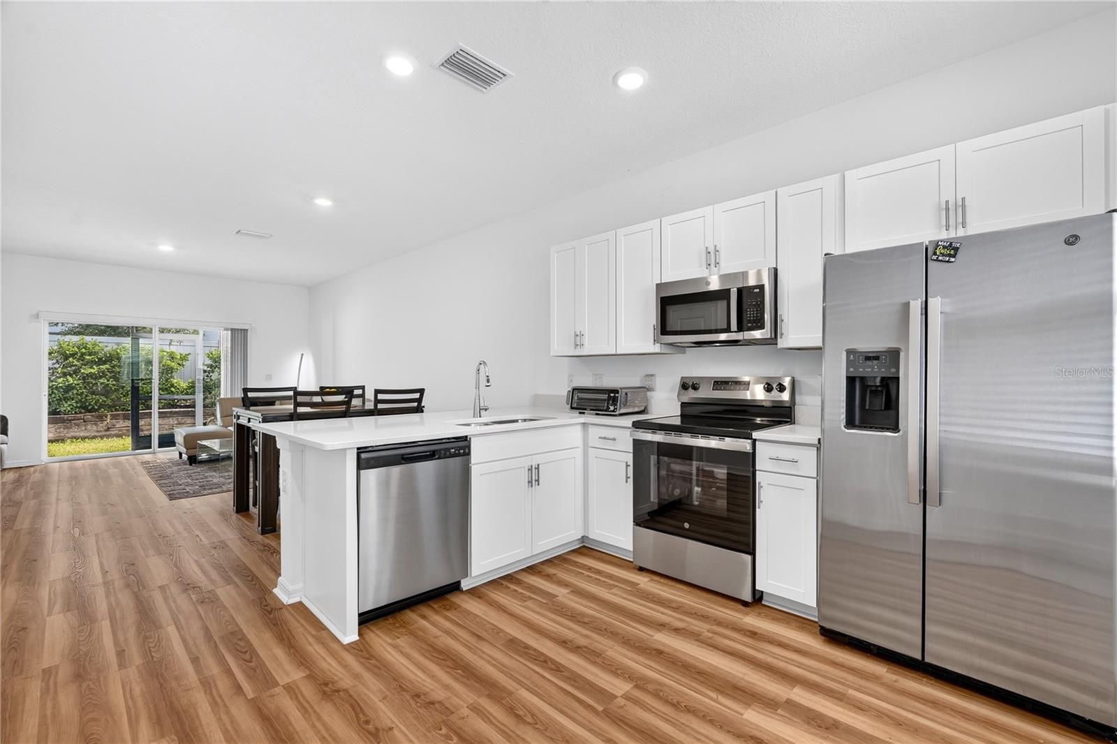 8688 DAYBREAK ST — photo 7