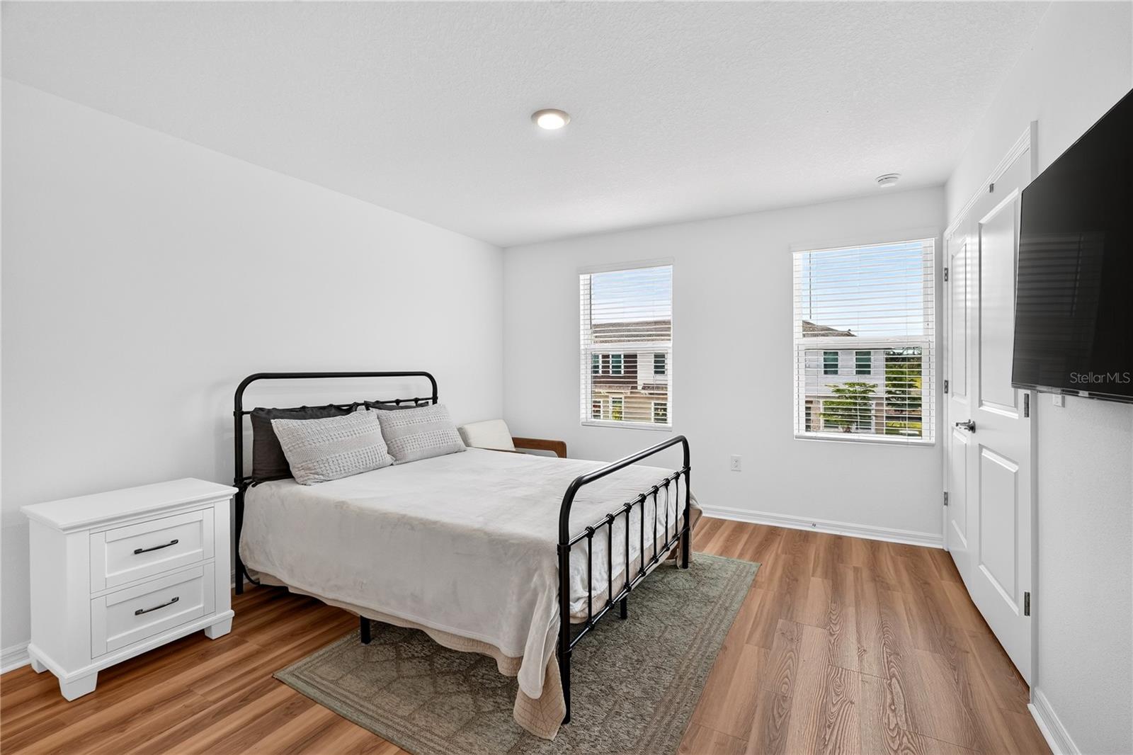 8688 DAYBREAK ST — photo 35