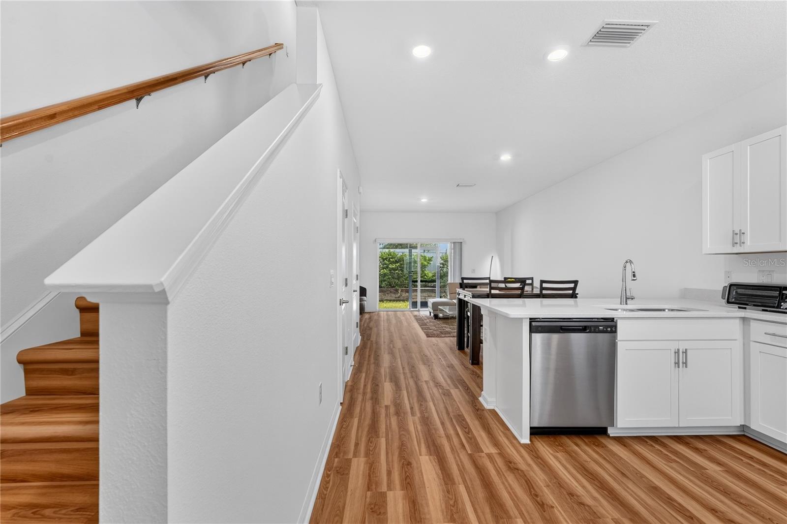 8688 DAYBREAK ST — photo 6