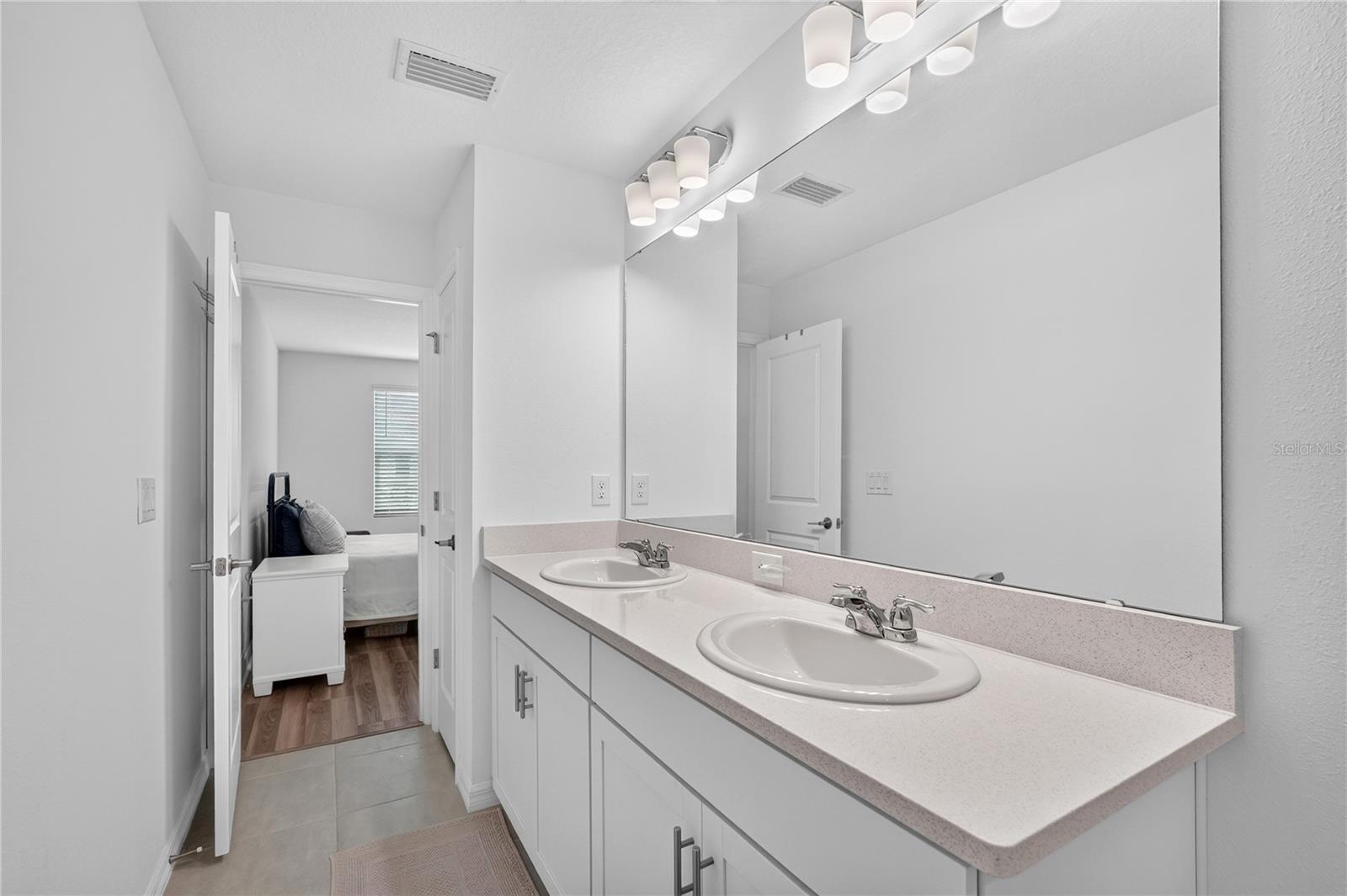 8688 DAYBREAK ST — photo 42