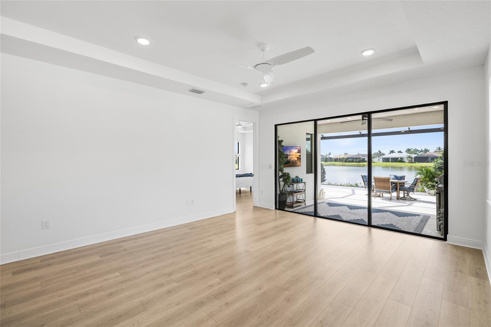 5265 BARNETT CIR — photo 15