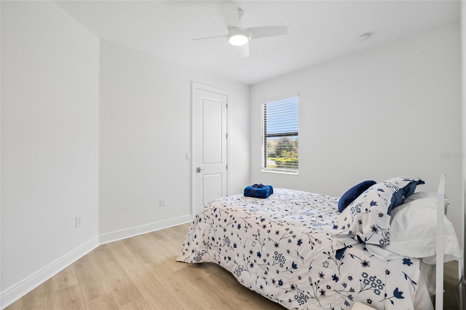 5265 BARNETT CIR — photo 17