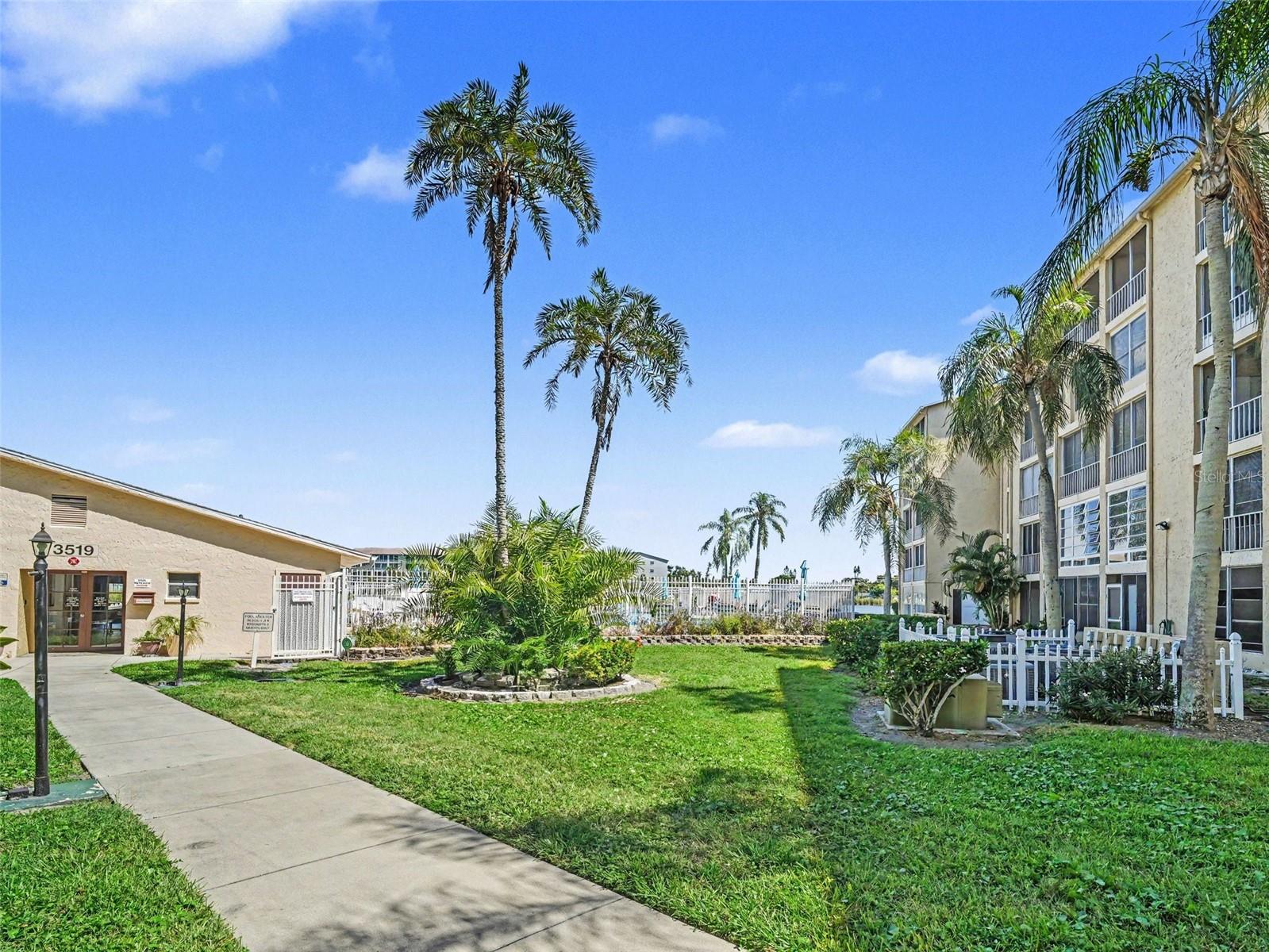 3785 LAKE BAYSHORE DR #H-405 — photo 17
