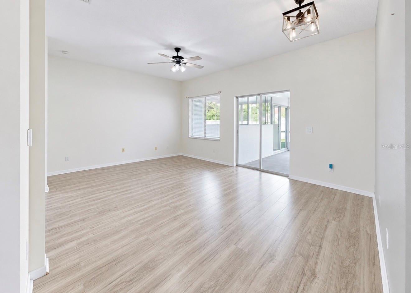 12719 LONGCREST DR — photo 36