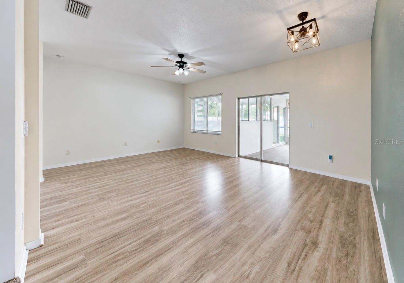 12719 LONGCREST DR — photo 27
