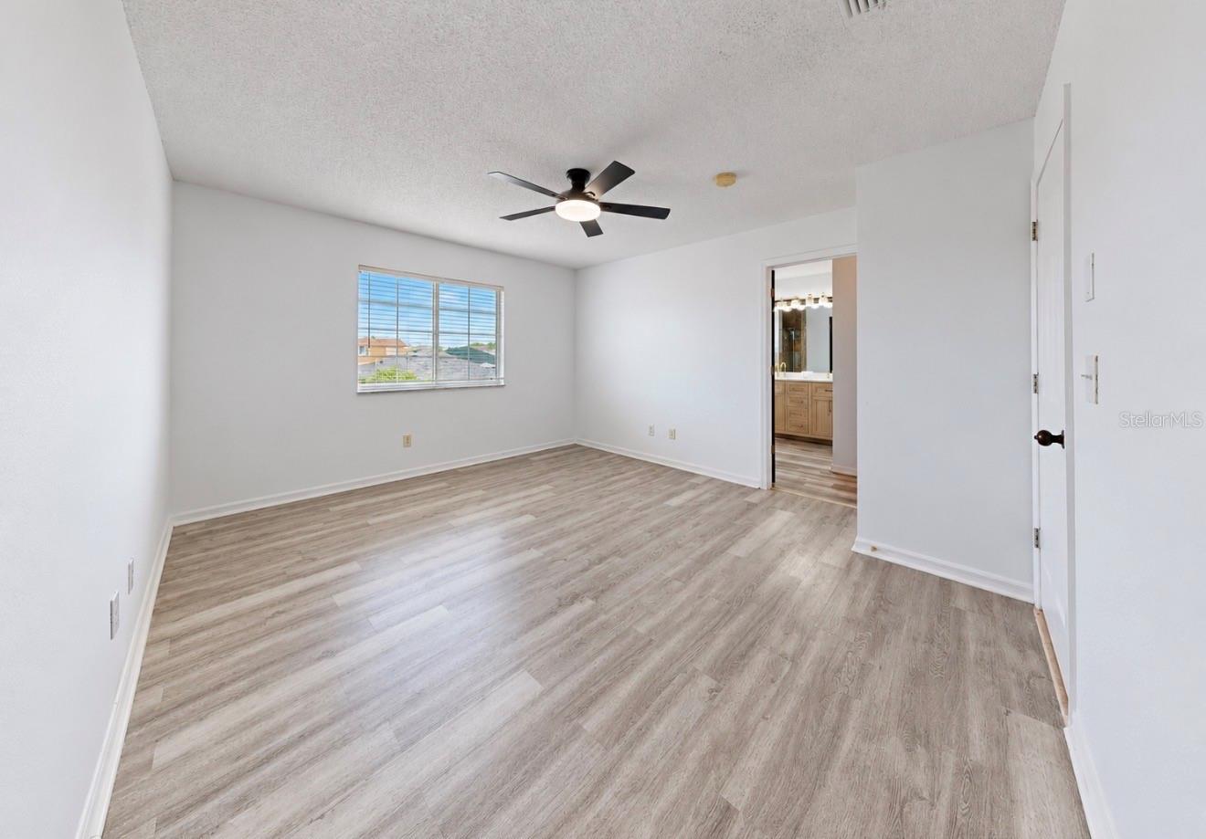 12719 LONGCREST DR — photo 45