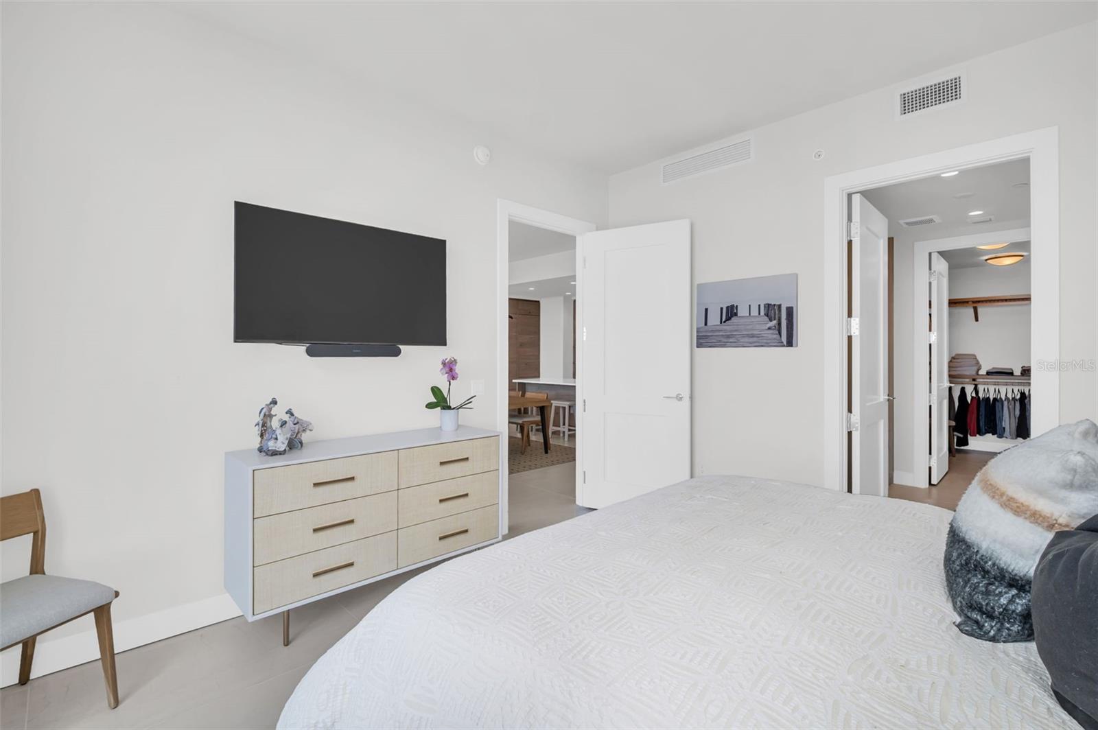 301 1ST ST S #2105 — photo 31