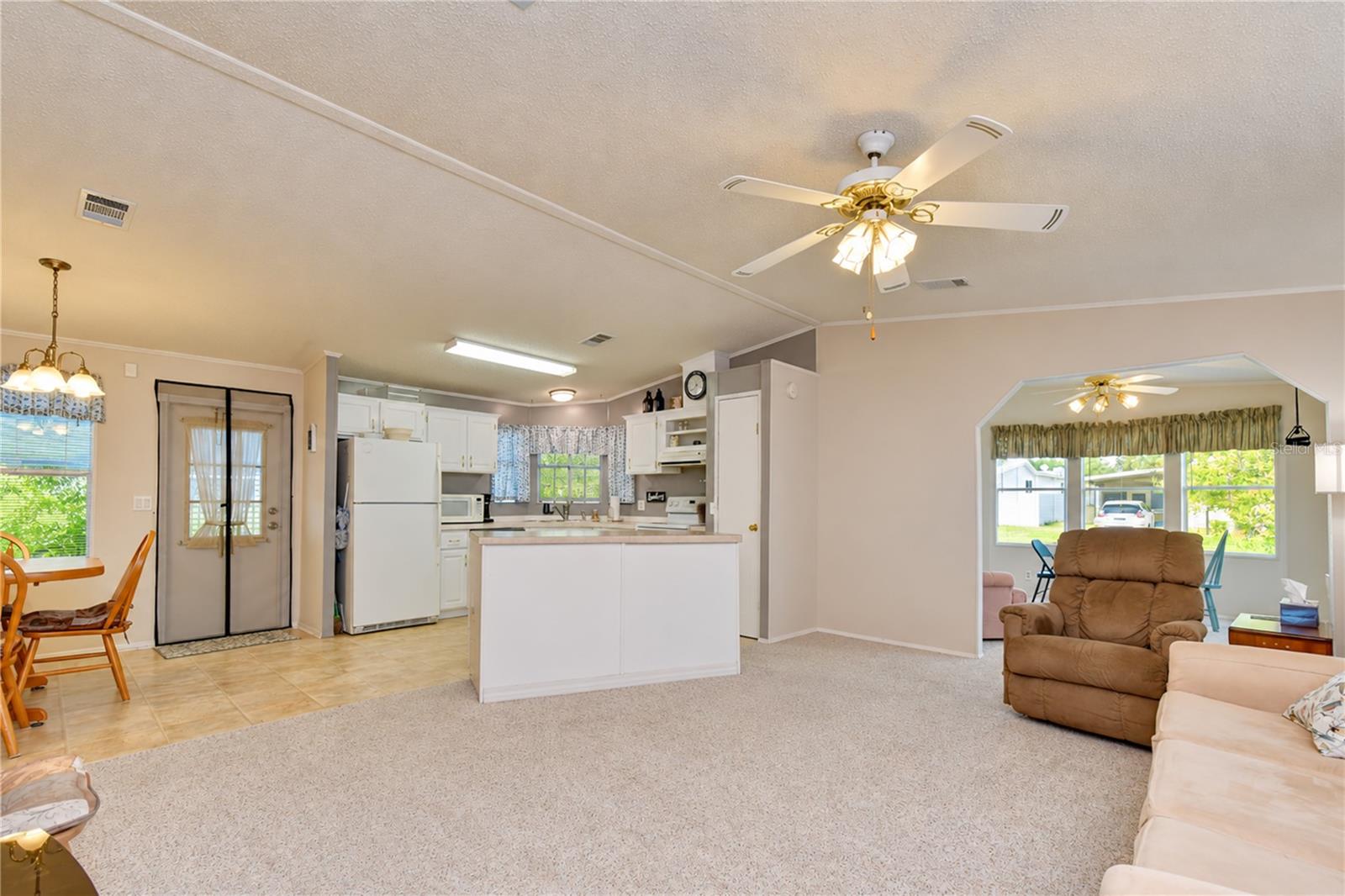 38012 LAWANDA LOOP — photo 28