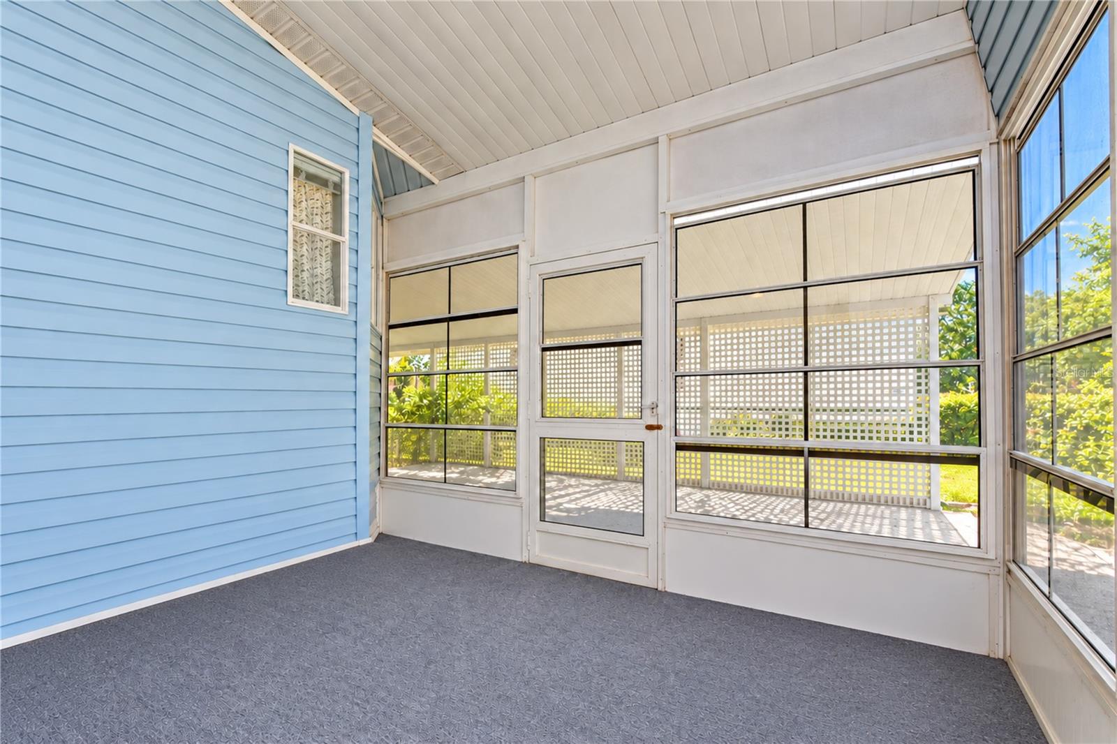 38012 LAWANDA LOOP — photo 33
