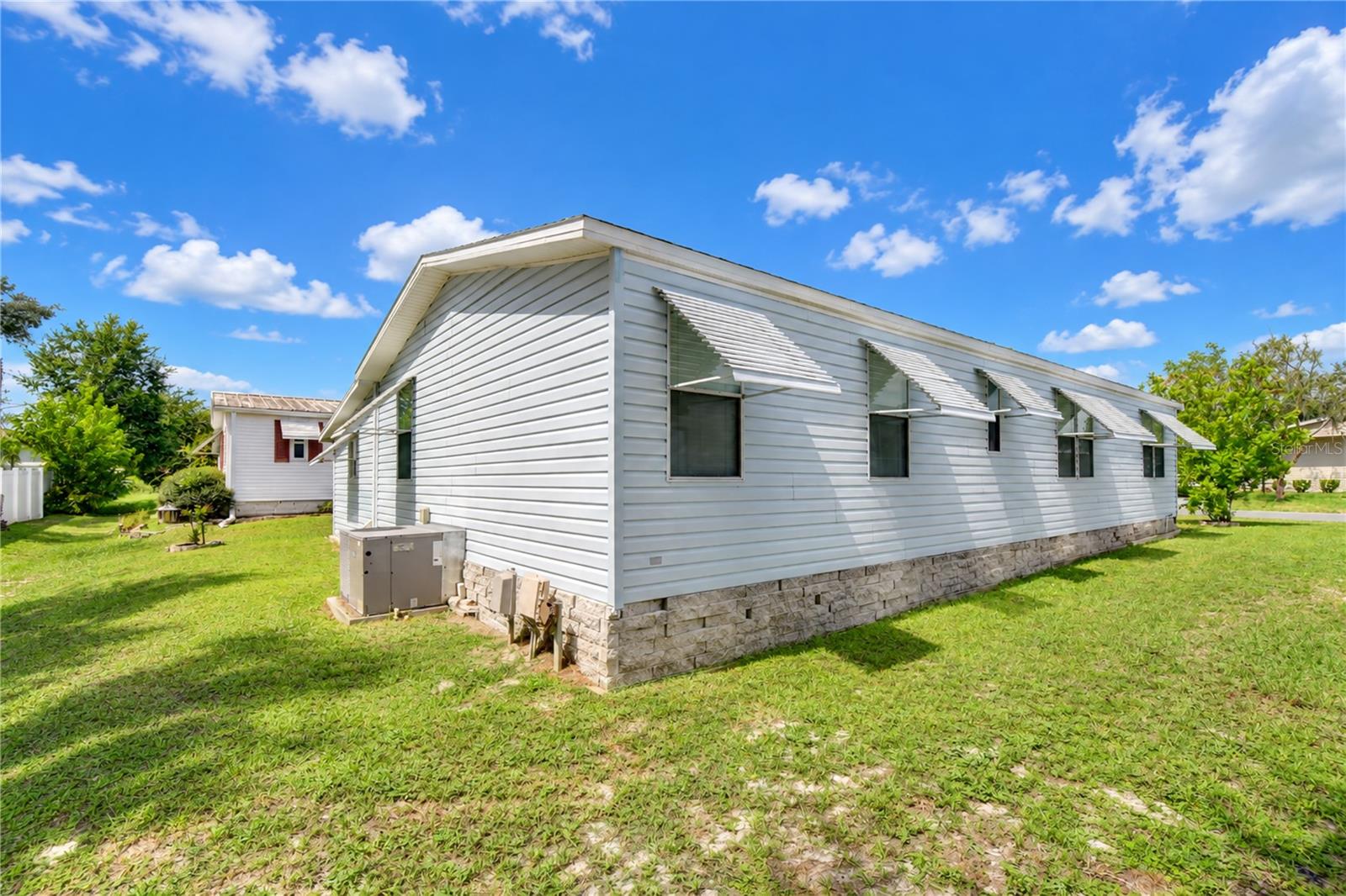 38012 LAWANDA LOOP — photo 11