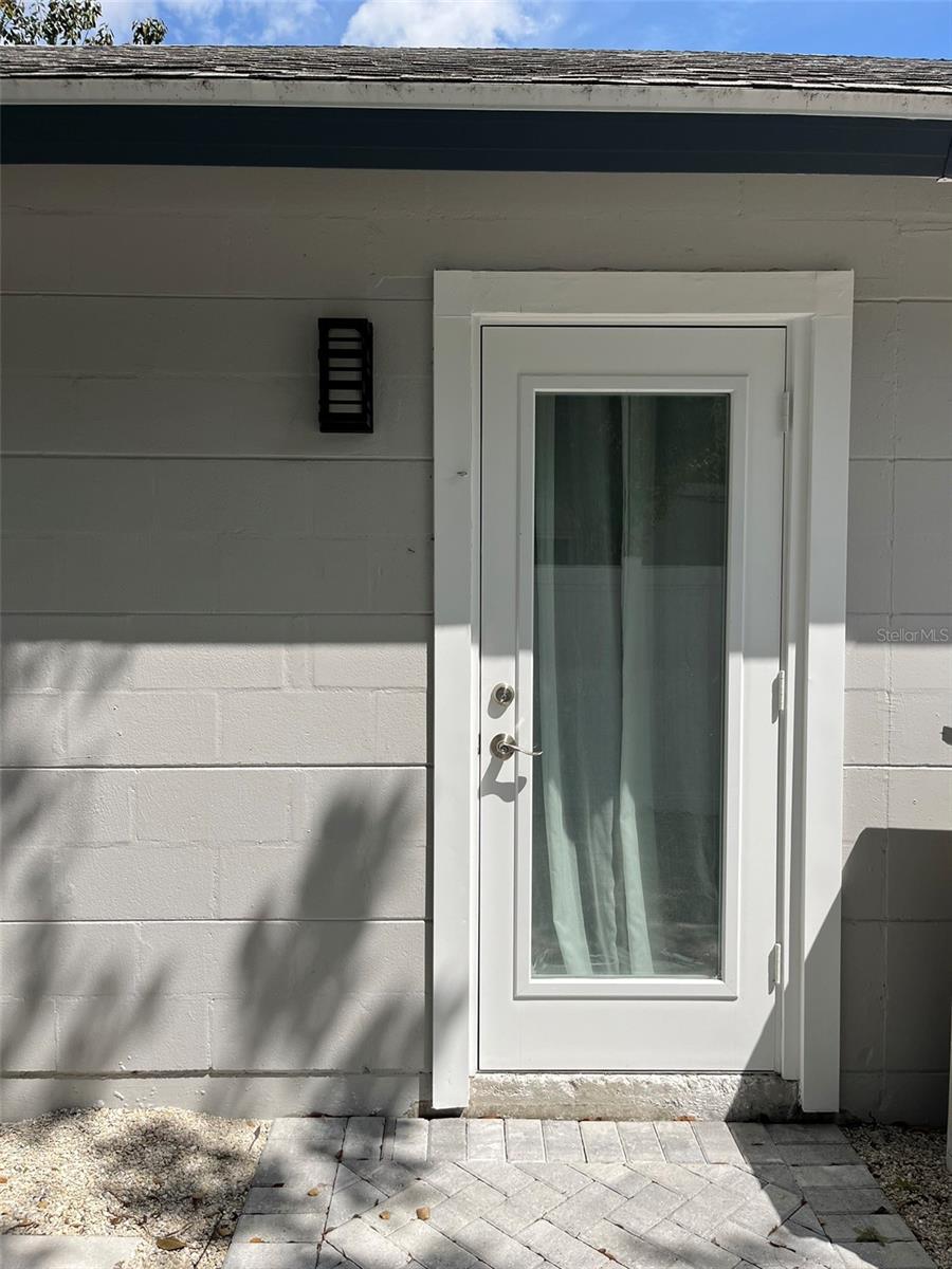 2545 BROWNING ST — photo 24