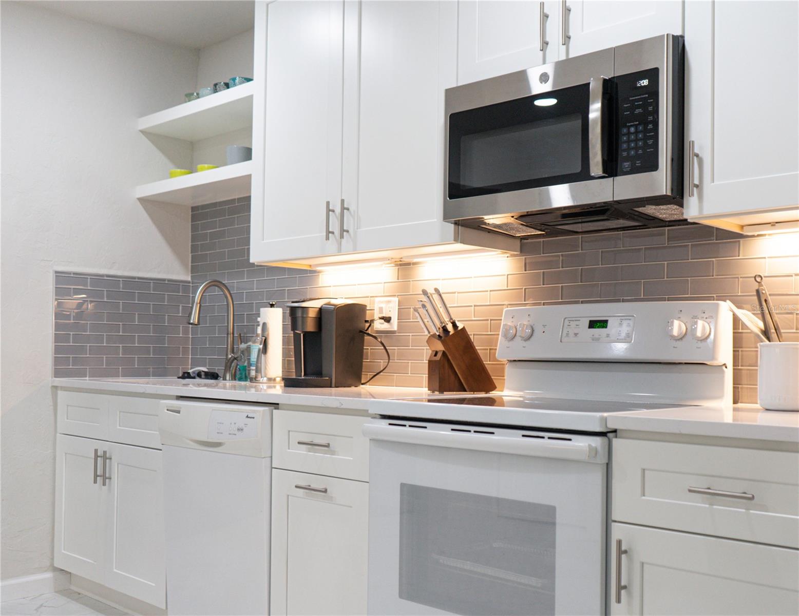 2545 BROWNING ST — photo 2