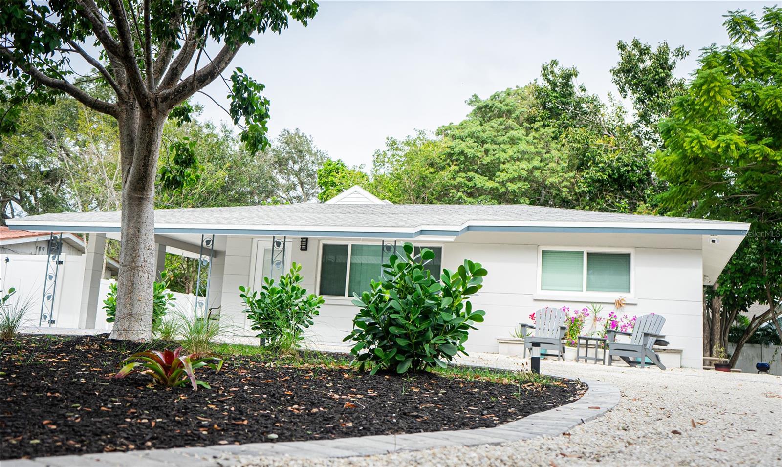 2545 BROWNING ST — photo 15