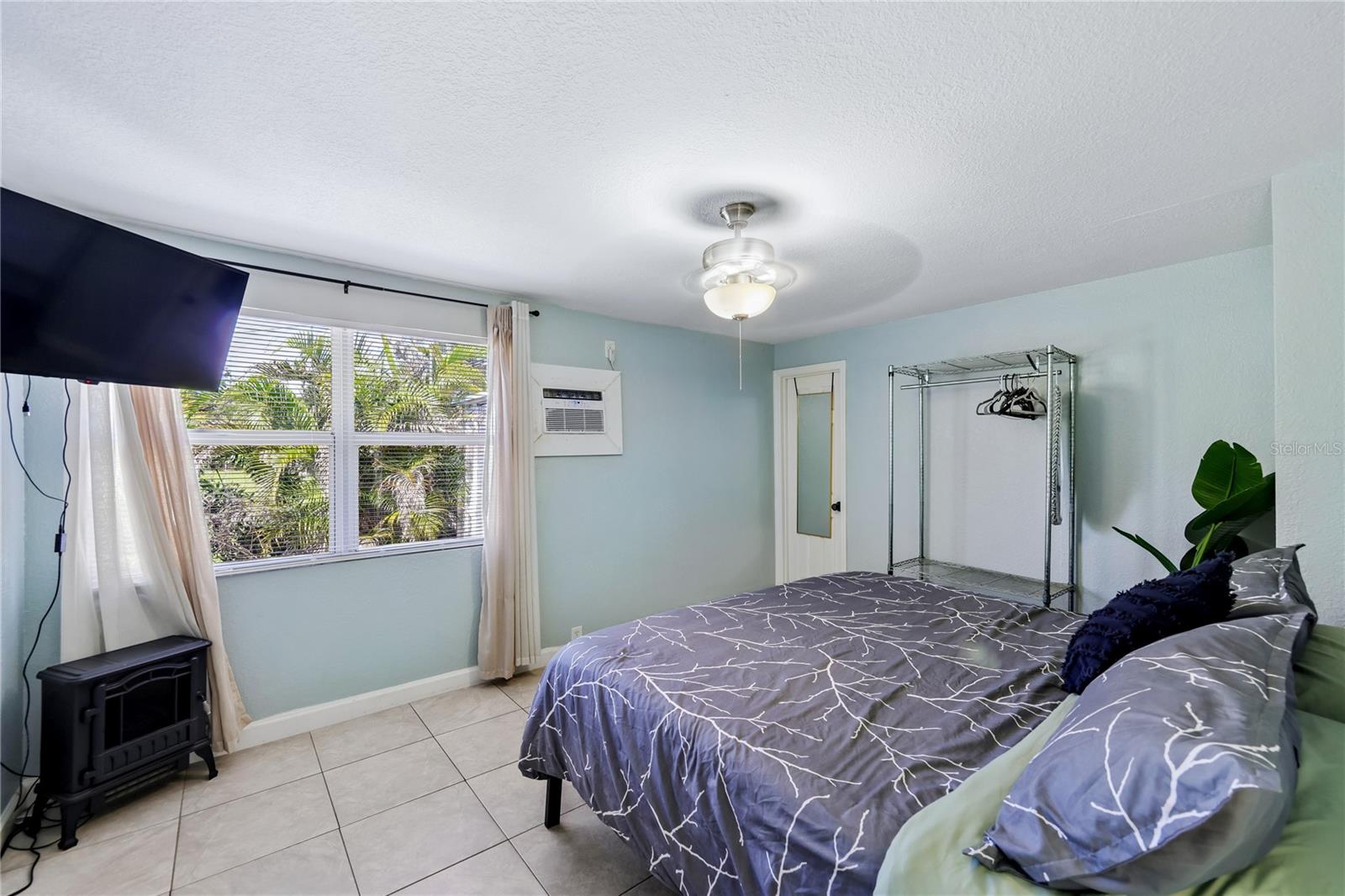 8479 PINEWOOD RD — photo 15