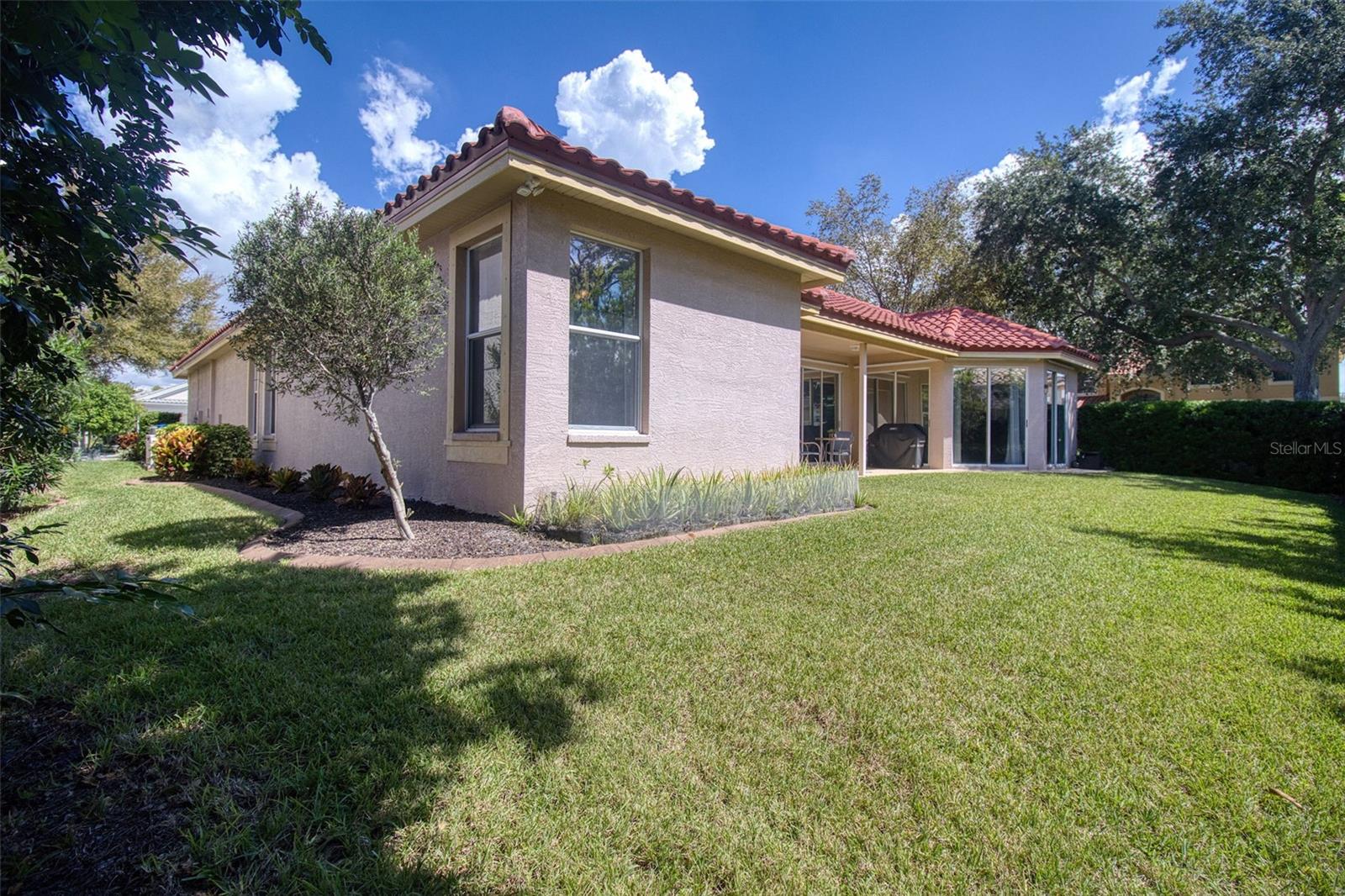 2219 ELIZABETH WAY — photo 42