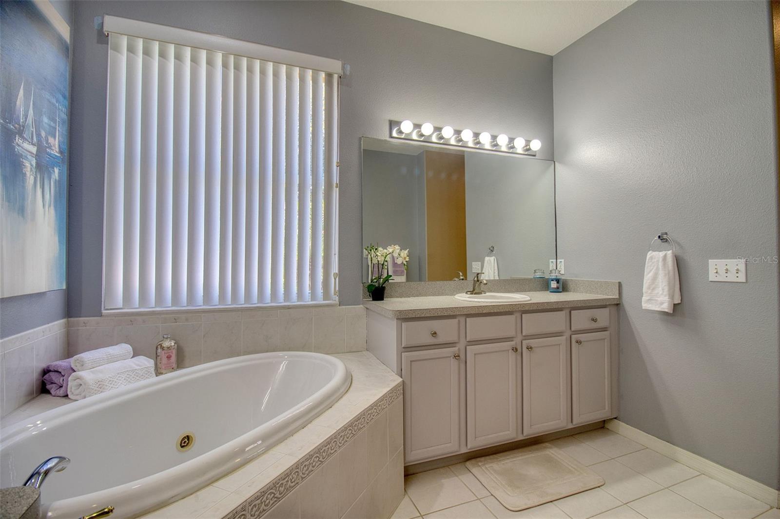2219 ELIZABETH WAY — photo 38