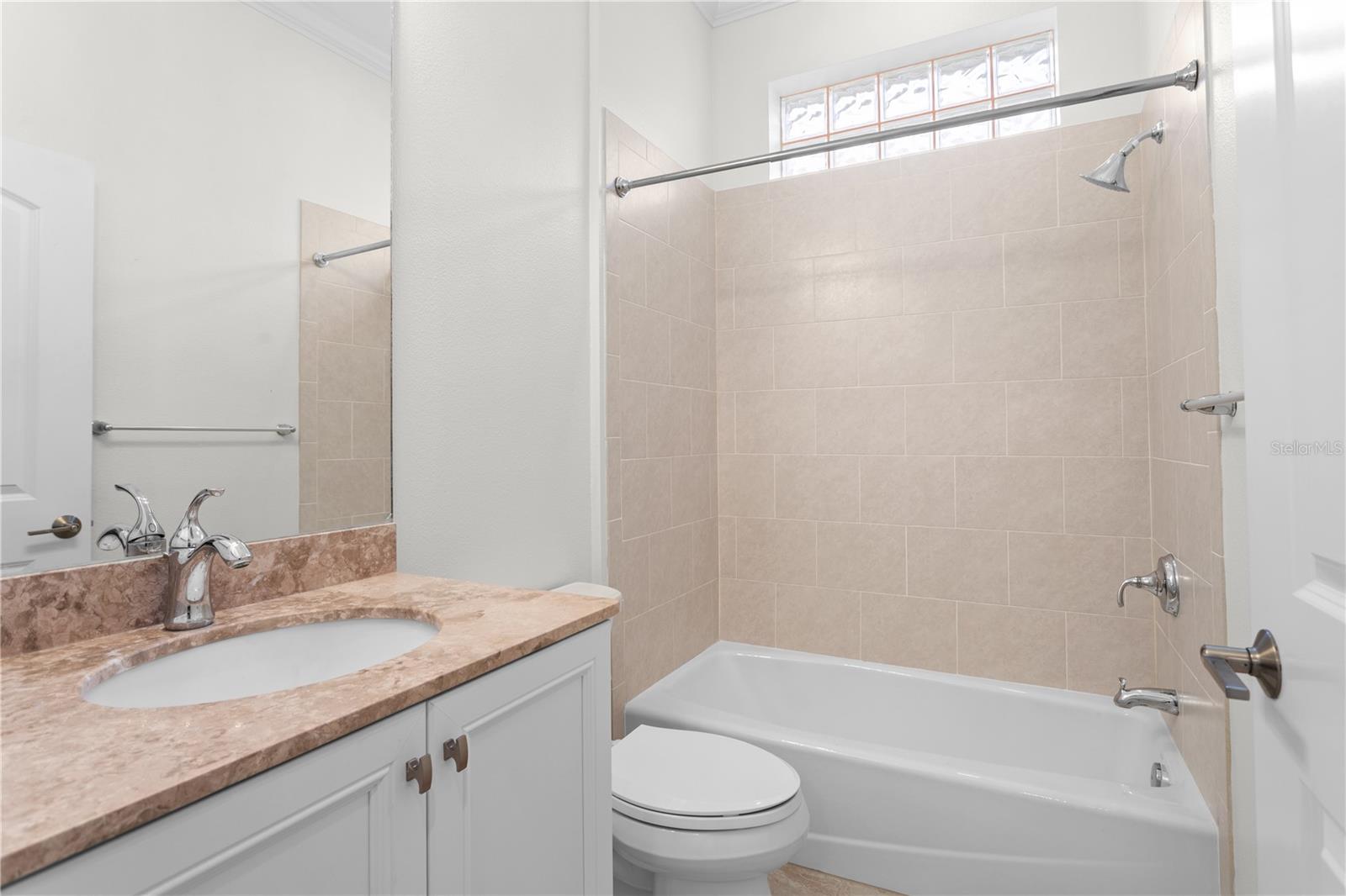 4940 TOBERMORY WAY — photo 24