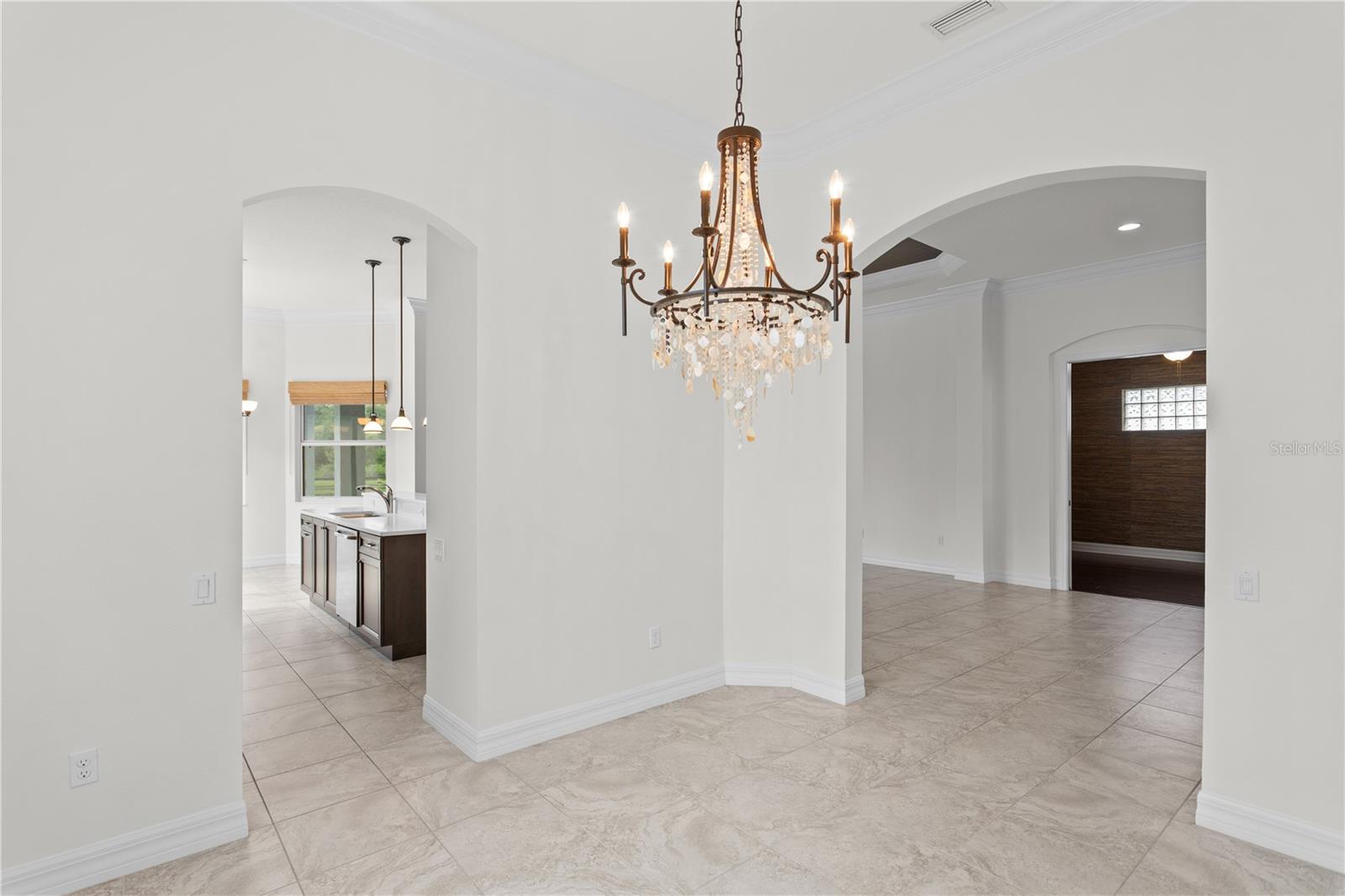 4940 TOBERMORY WAY — photo 18