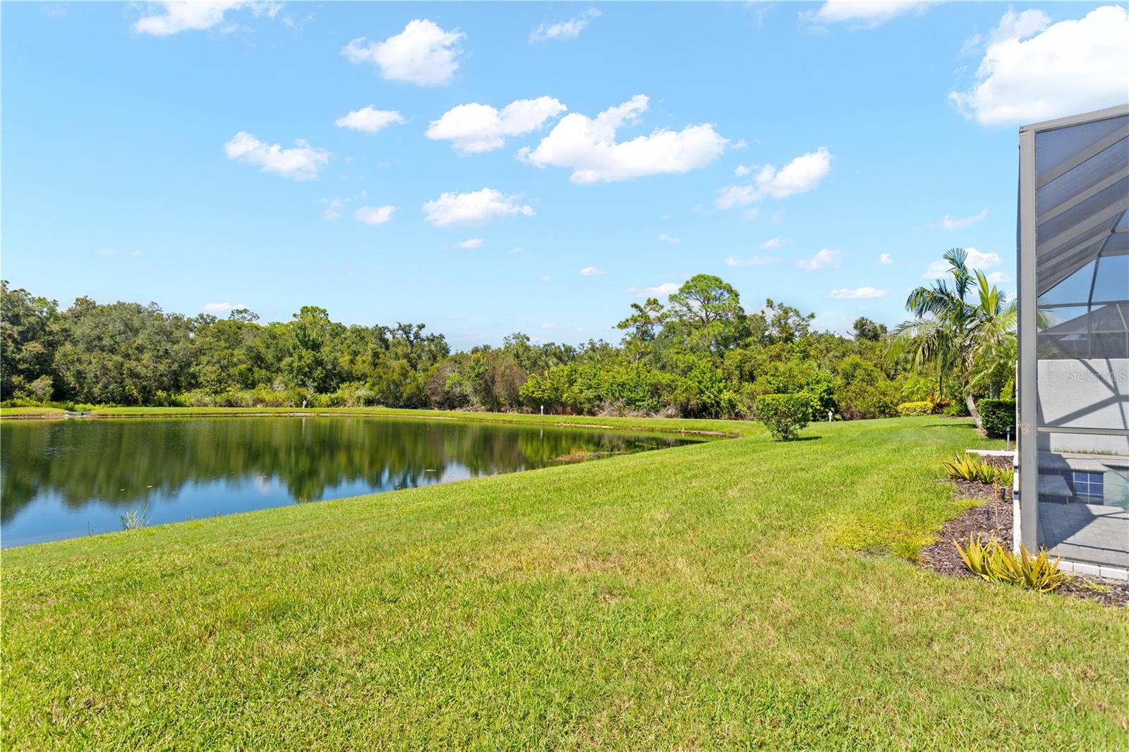 4940 TOBERMORY WAY — photo 42