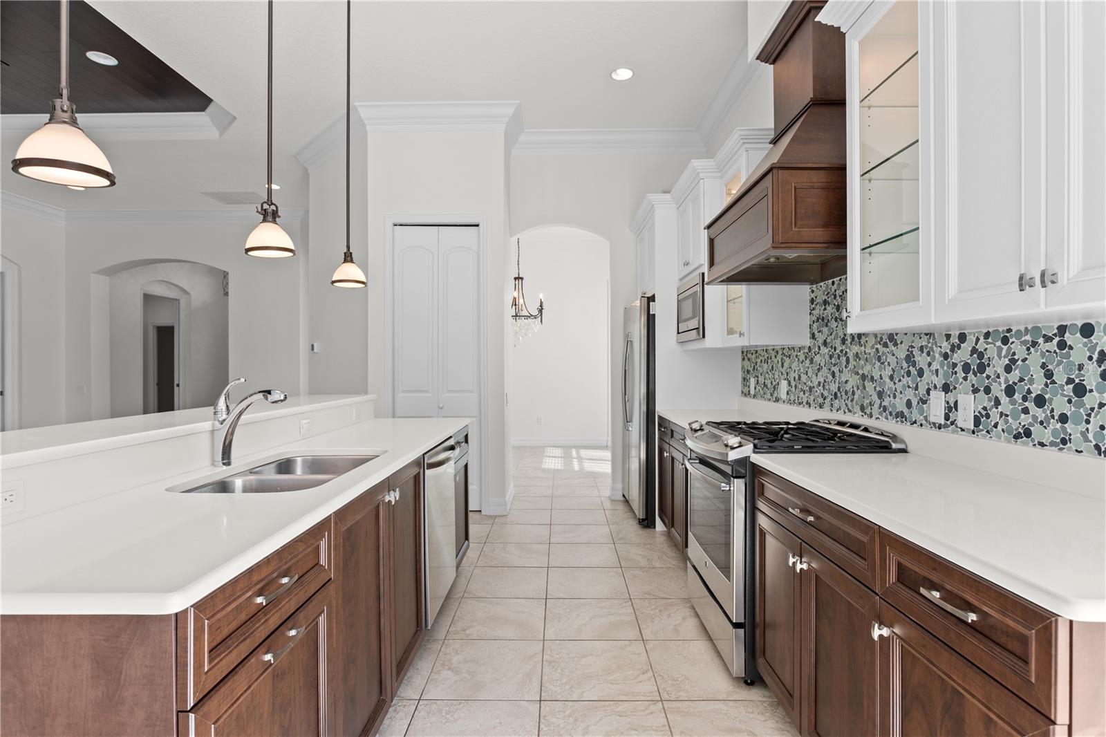 4940 TOBERMORY WAY — photo 12