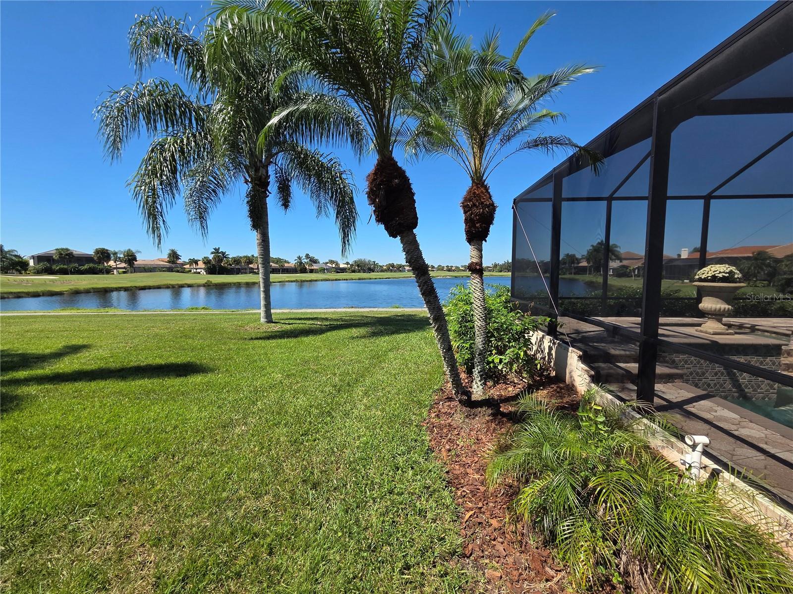 7531 CAMDEN HARBOUR DR — photo 10