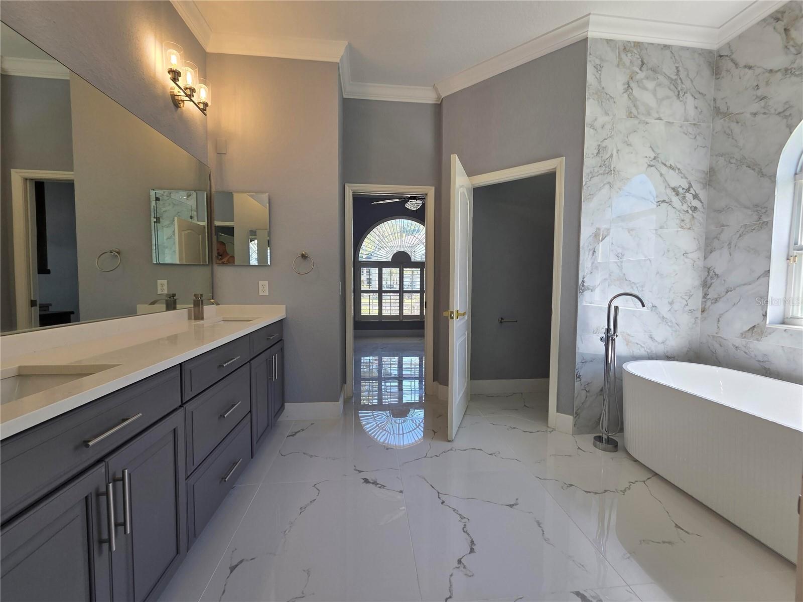7531 CAMDEN HARBOUR DR — photo 44