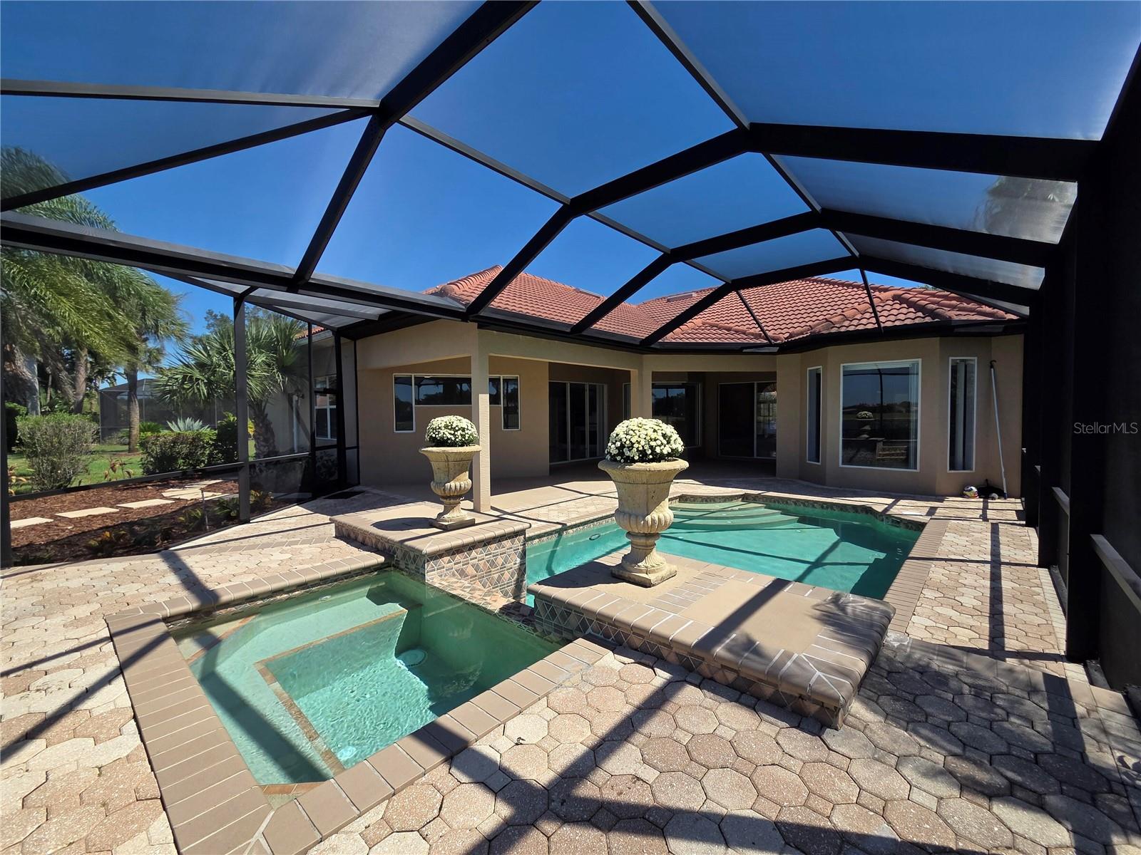 7531 CAMDEN HARBOUR DR — photo 13