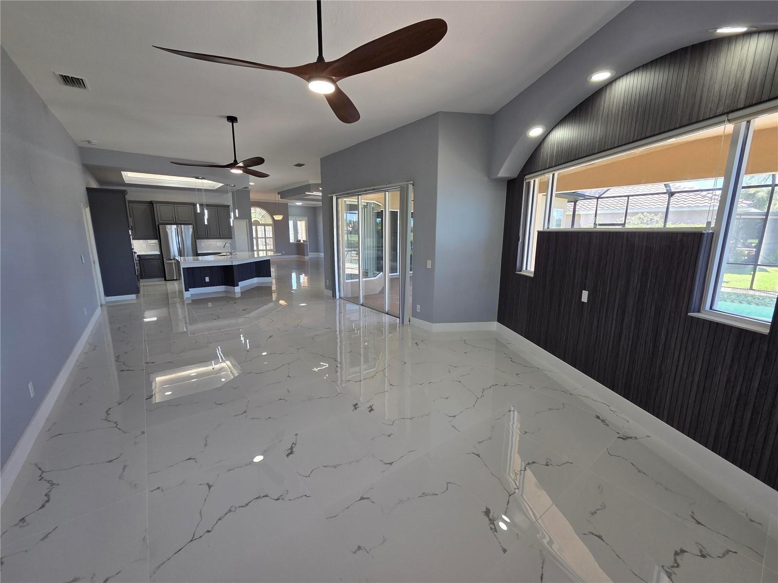 7531 CAMDEN HARBOUR DR — photo 35
